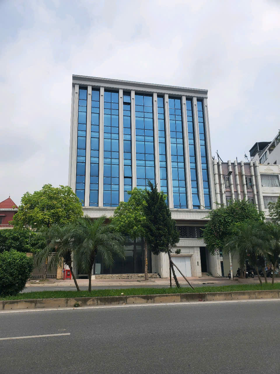 Bán nhà mặt phố Hồng Tiến,Long Biên 9 tầng,474m,mt18m đẳng cấp giá 258 tỷ - Ảnh 1